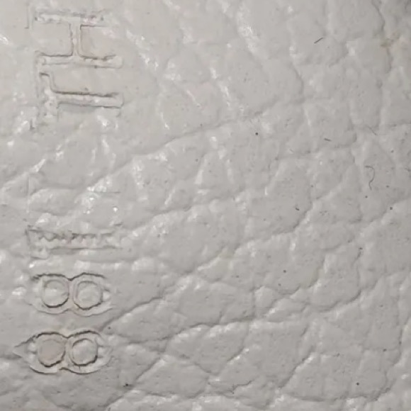 Louis Vuitton Trousse 23 Shoulder/Crossbody Bag - Picture 4 of 17